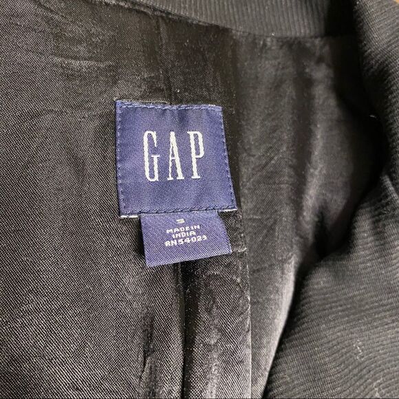Like-New GAP Women’s Peacoat - Picture 3 of 6